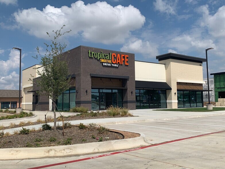 Primary Photo Of 845 E NW Hwy, Grapevine Storefront For Lease