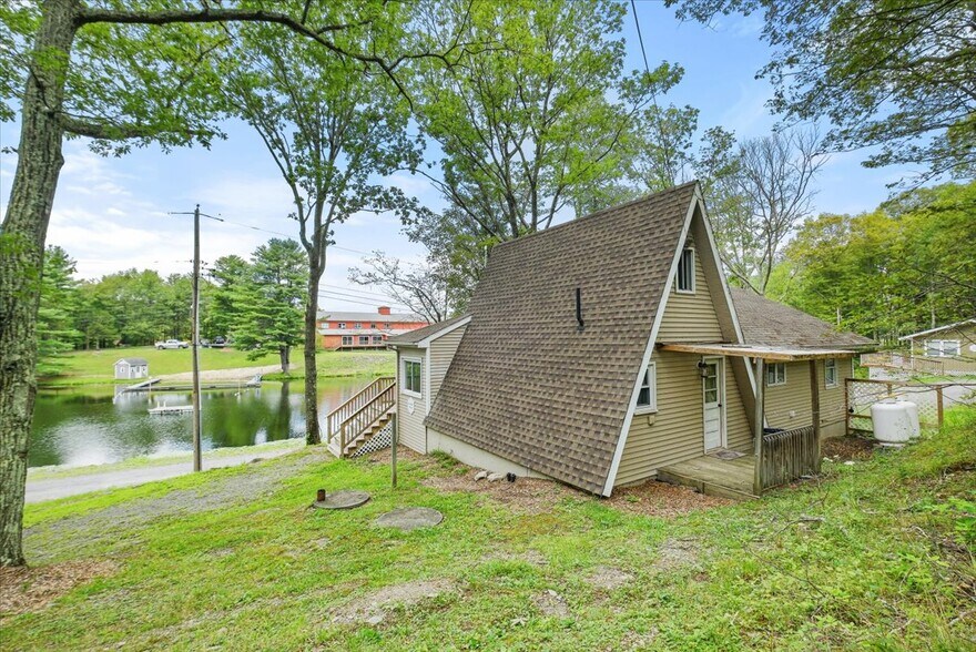 More Photos Of 64 White Dr, Milan Specialty For Sale