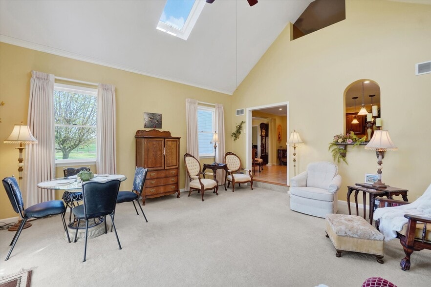 More Photos Of 2553 Roosevelt Ave, York Flex For Sale