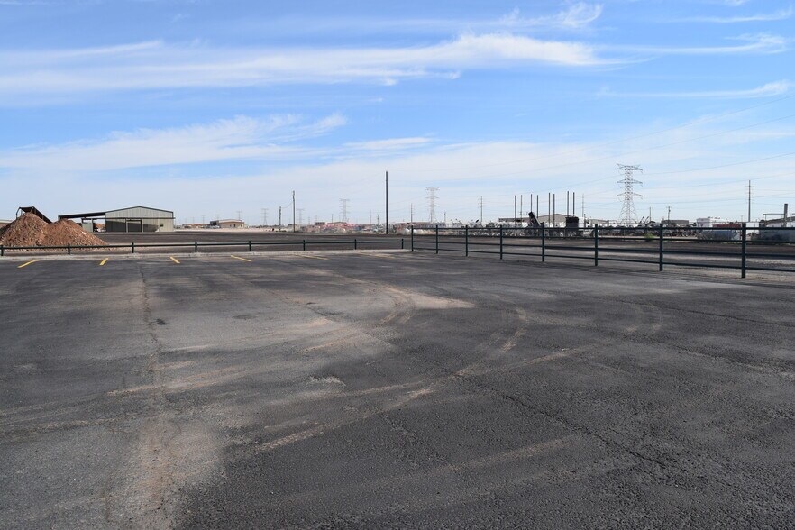 More Photos Of 9701 FM 307, Midland Flex For Lease