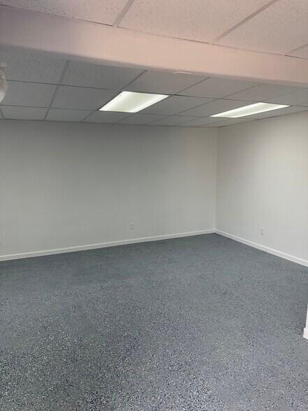 More Photos Of 6134 Airline Dr, Houston Unknown For Lease