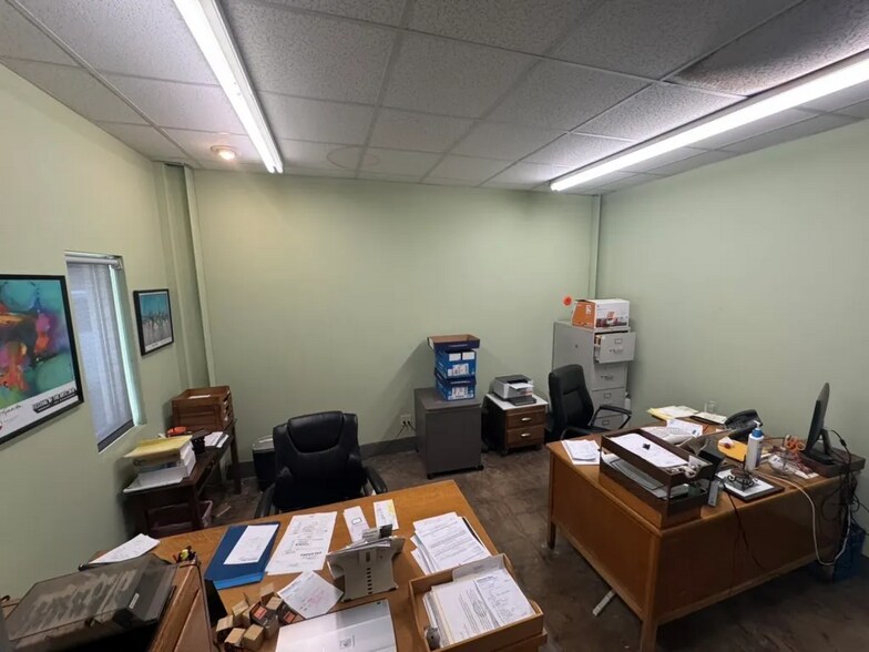 More Photos Of 1010 N Virginia Ave, Oklahoma City General Retail For Sale