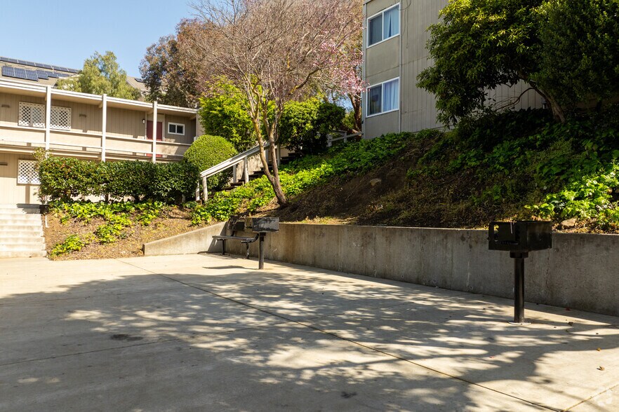 More Photos Of 201 Avian Dr, Vallejo Apartments For Sale