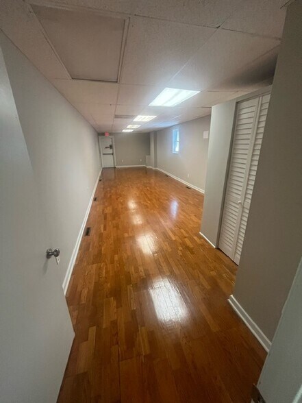 More Photos Of 2302 W Main St, Richmond Office For Lease