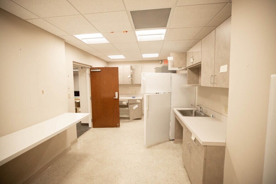 More Photos Of 505 E Green St, Champaign Office For Lease