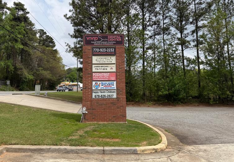 More Photos Of 5440 Lilburn Stone Mountain Rd, Stone Mountain Office For Lease