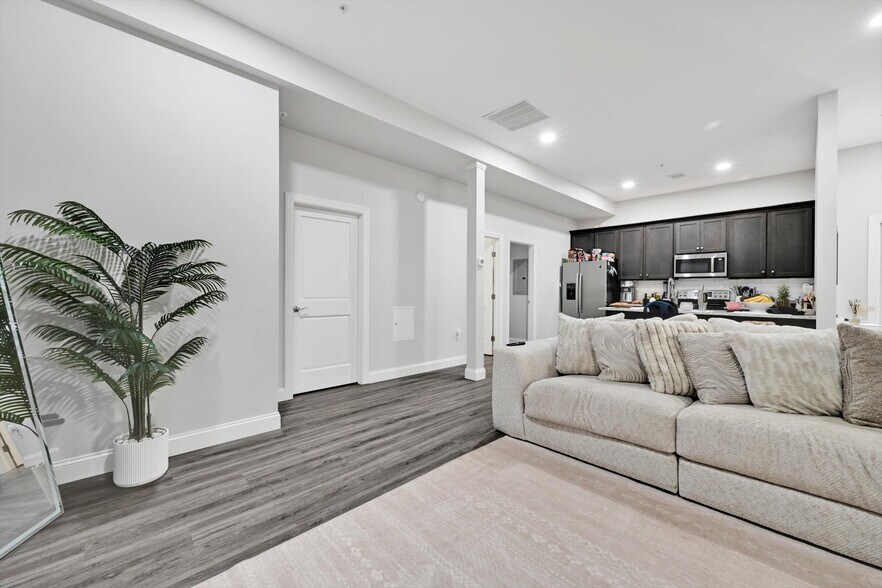 More Photos Of 236 W Market St, Jonestown Multifamily For Sale