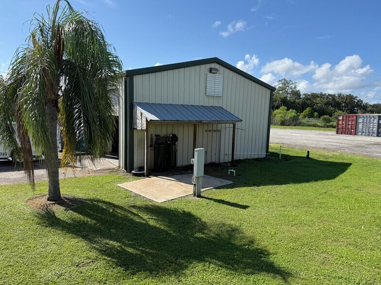More Photos Of 325 Rand Yard Rd, Sanford Warehouse For Lease