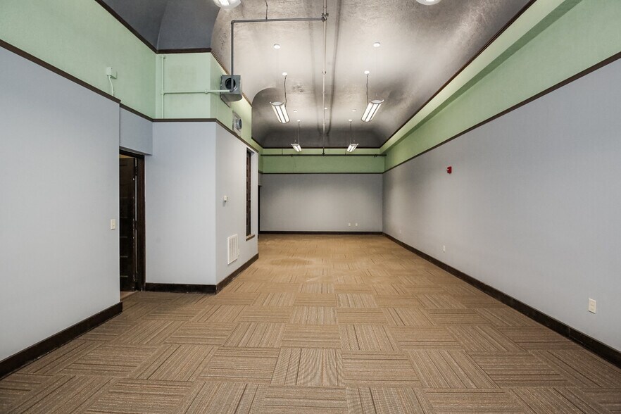 More Photos Of 109 E Luverne St, Luverne Apartments For Sale