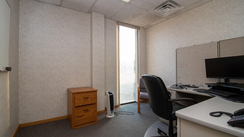 More Photos Of 214 2nd St, Brokaw Loft Creative Space For Sale