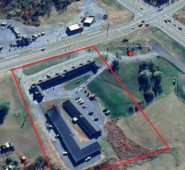 Primary Photo Of 147 Sprouses Corner Rd, Dillwyn Apartments For Sale