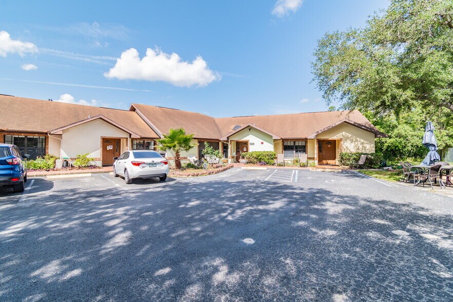 More Photos Of 4407 Millwood Rd, Spring Hill Assisted Living For Sale