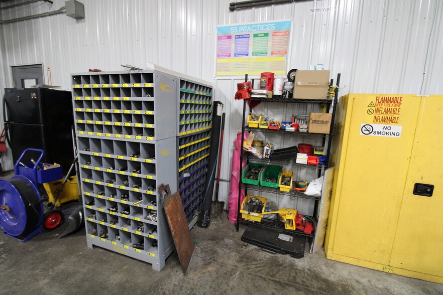 More Photos Of 5640 44th Ave S, Clinton Office For Sale