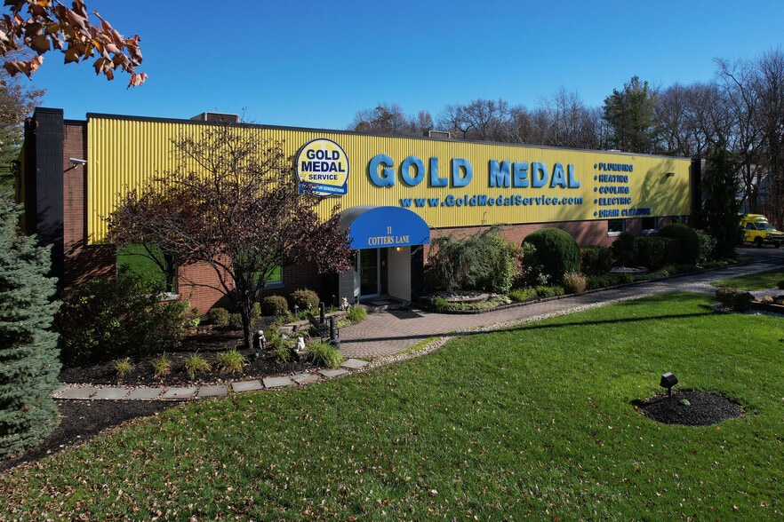 More Photos Of 11 Cotters Ln, East Brunswick Warehouse For Sale