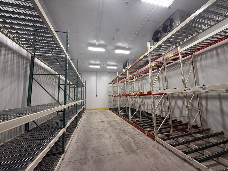 More Photos Of 913-929 Wallace St, Philadelphia Distribution For Lease