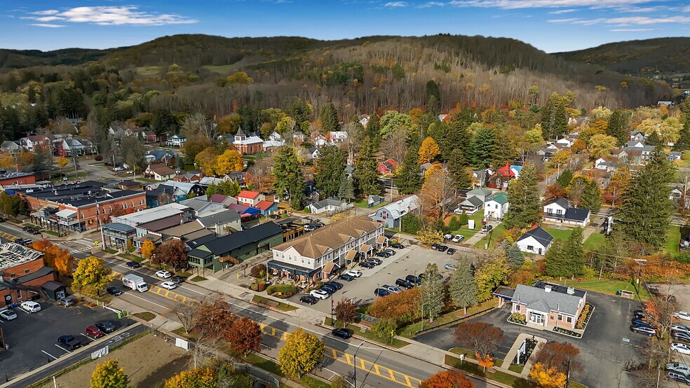 More Photos Of 38 Washington St, Ellicottville Storefront For Sale