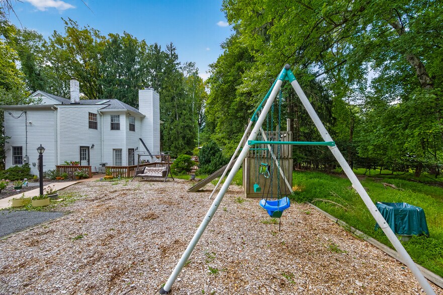 More Photos Of 13904 Overton Ln, Silver Spring Land For Sale