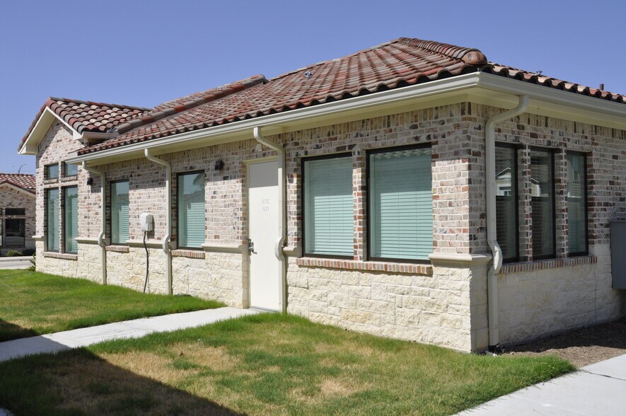 More Photos Of 4957 Golden Triangle Blvd, Fort Worth Medical For Lease
