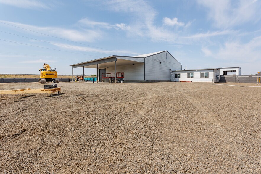 More Photos Of 1914 Dell Ave, Walla Walla Distribution For Lease