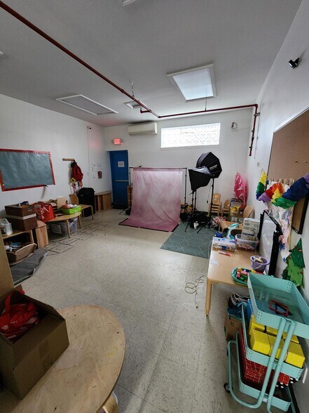 More Photos Of 1331-1333 Flatbush Ave, Brooklyn Storefront Retail Residential For Lease