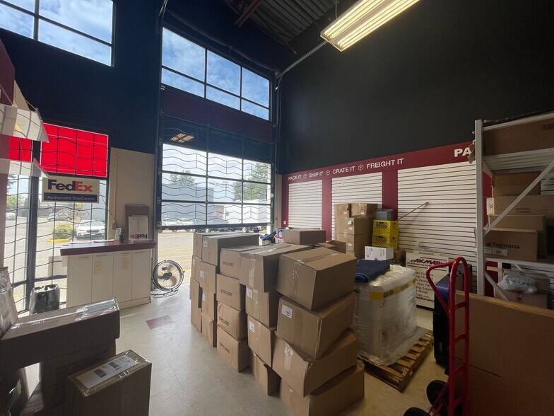 More Photos Of 19889 96th Ave, Langley Warehouse For Lease