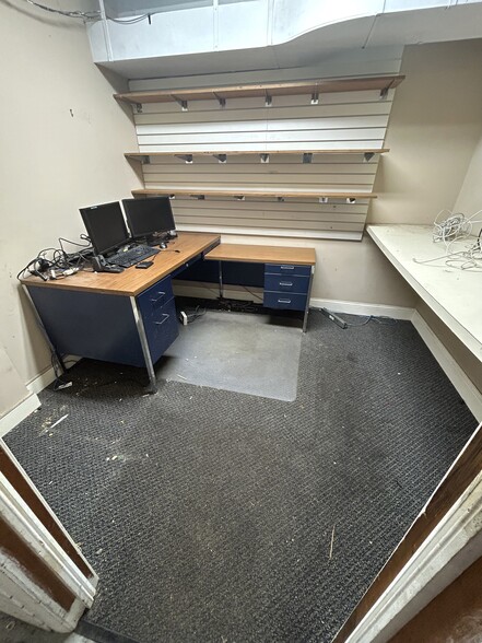 More Photos Of 77 Main St N, Southbury Storefront Retail Office For Sale