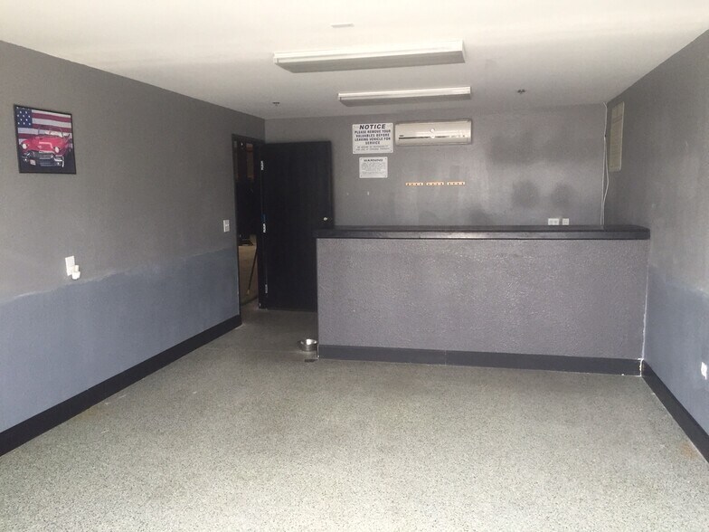 More Photos Of 41665 Eastman Dr, Murrieta Warehouse For Lease