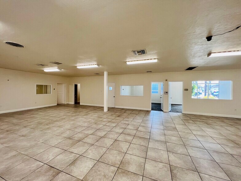 More Photos Of 1153 S Greenwood Ave, Montebello Manufacturing For Lease