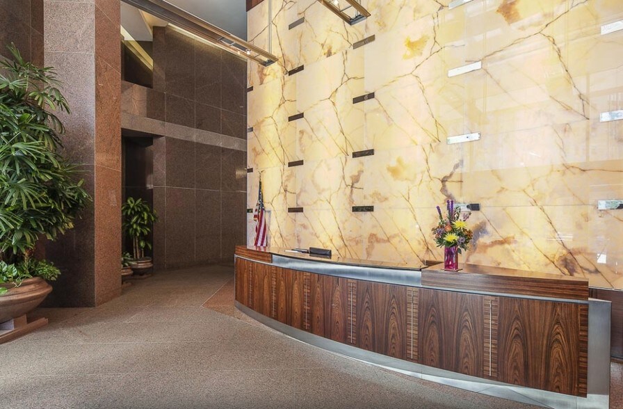 More Photos Of 1225 Eye St NW, Washington Office For Lease