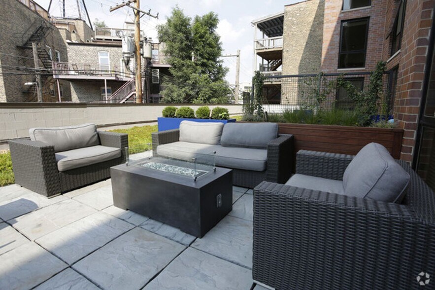 More Photos Of 830 N Milwaukee Ave, Chicago Apartments For Lease