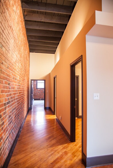 More Photos Of 1814 E Franklin St, Richmond Office Residential For Sale