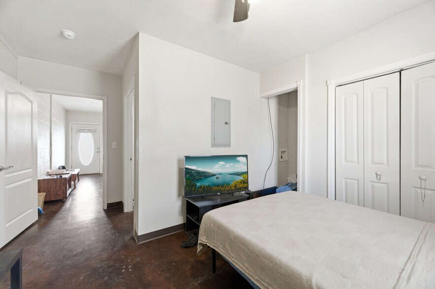More Photos Of 3251 Main St, Pikeville Specialty For Sale