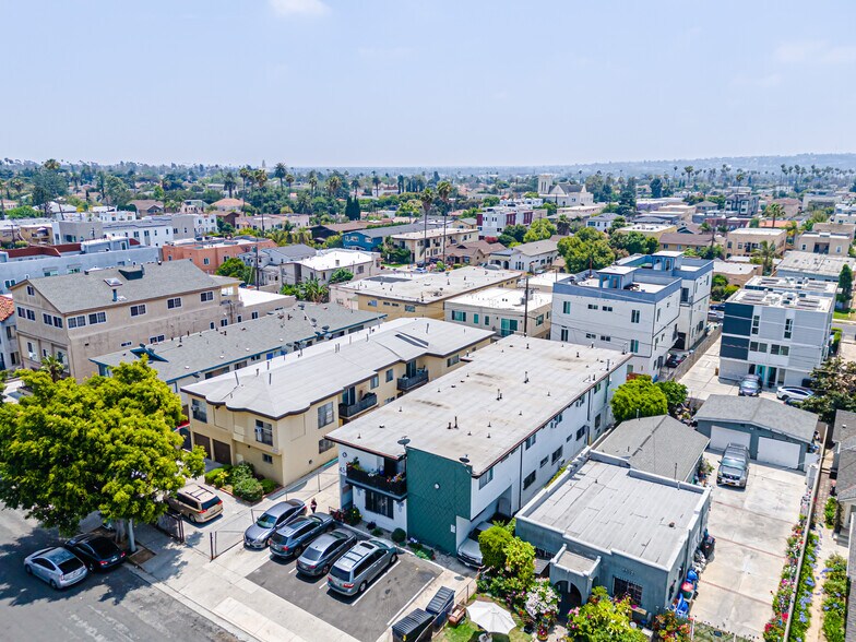 More Photos Of 4546 W 17th St, Los Angeles Apartments For Sale