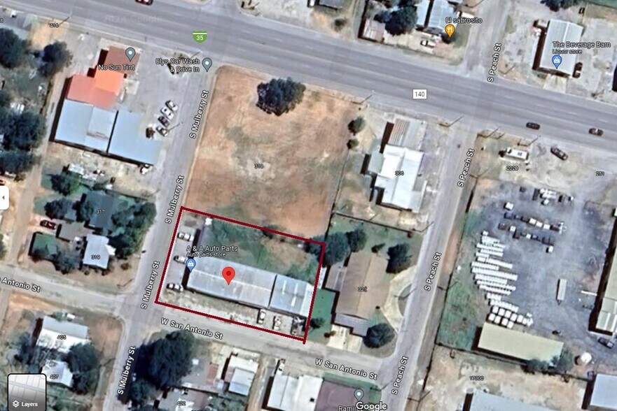 More Photos Of 320 S Mulberry St, Pearsall Auto Repair For Sale