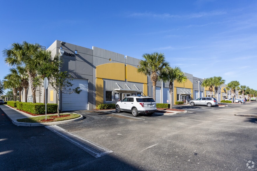 Primary Photo Of 12801 Commerce Lakes Dr, Fort Myers Light Distribution For Lease