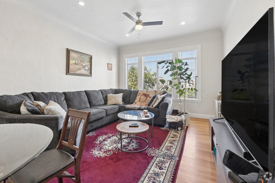 More Photos Of 3324 Broderick St, San Francisco Apartments For Sale