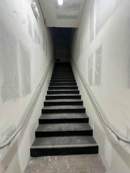 More Photos Of 82-96 E Santa Clara St, San Jose Office For Sale