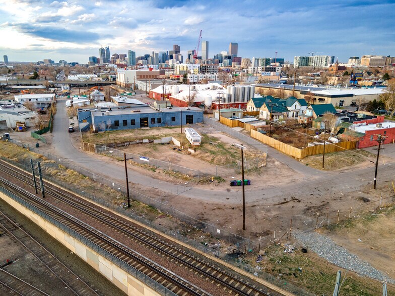 More Photos Of 424 Lipan St, Denver Warehouse For Sale