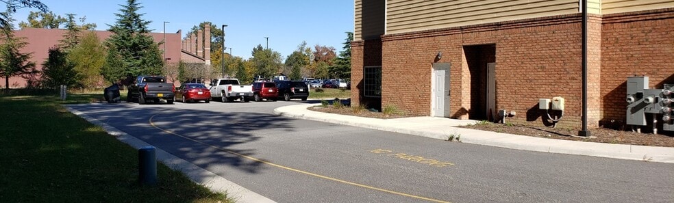 More Photos Of 200 Fountains Ln, Poquoson Apartments For Sale