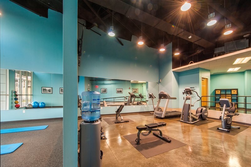 More Photos Of 3300 N Interstate 35, Austin Office For Lease