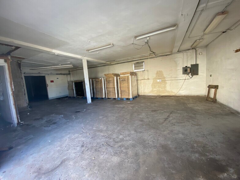 More Photos Of 2126 Collins Ct, Hollywood Refrigeration Cold Storage For Lease