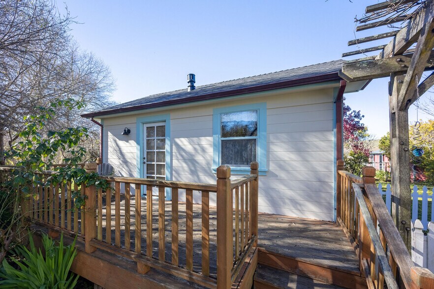 More Photos Of 393 Stage Rd, Pescadero Hospitality For Sale