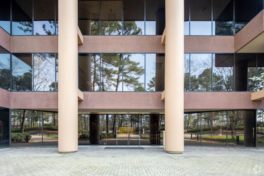More Photos Of 44 Inverness Center Pky, Birmingham Unknown For Lease