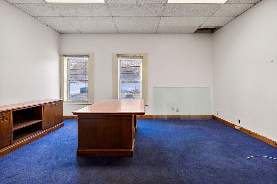 More Photos Of 403-409 N Pearl St, Albany Warehouse For Sale