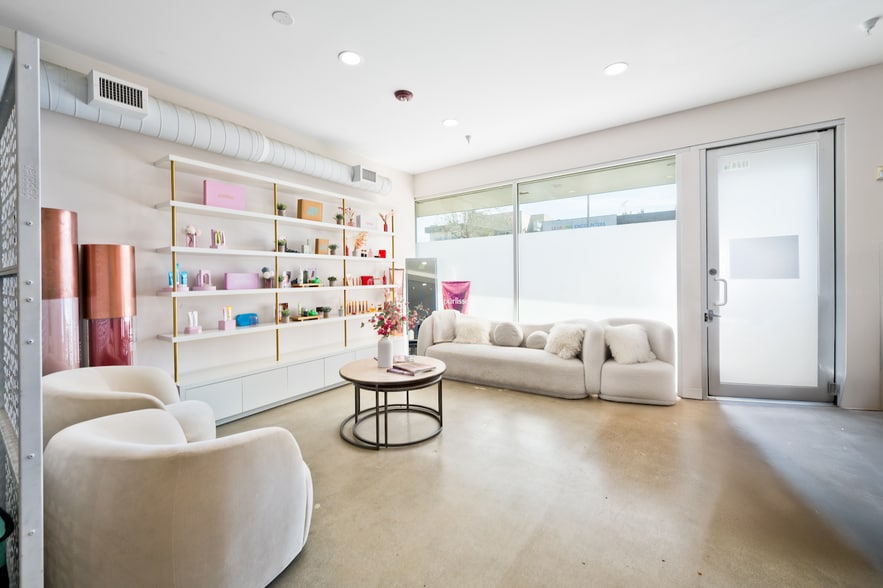 More Photos Of 11741 W Pico Blvd, Los Angeles Loft Creative Space For Lease