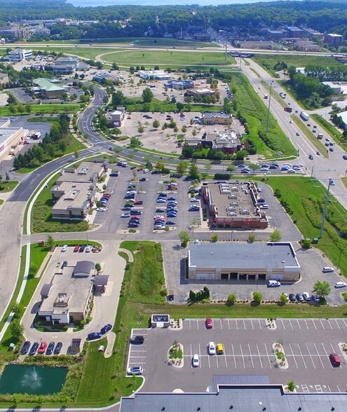 More Photos Of 8313-8319 Murphy Dr, Middleton Freestanding For Lease