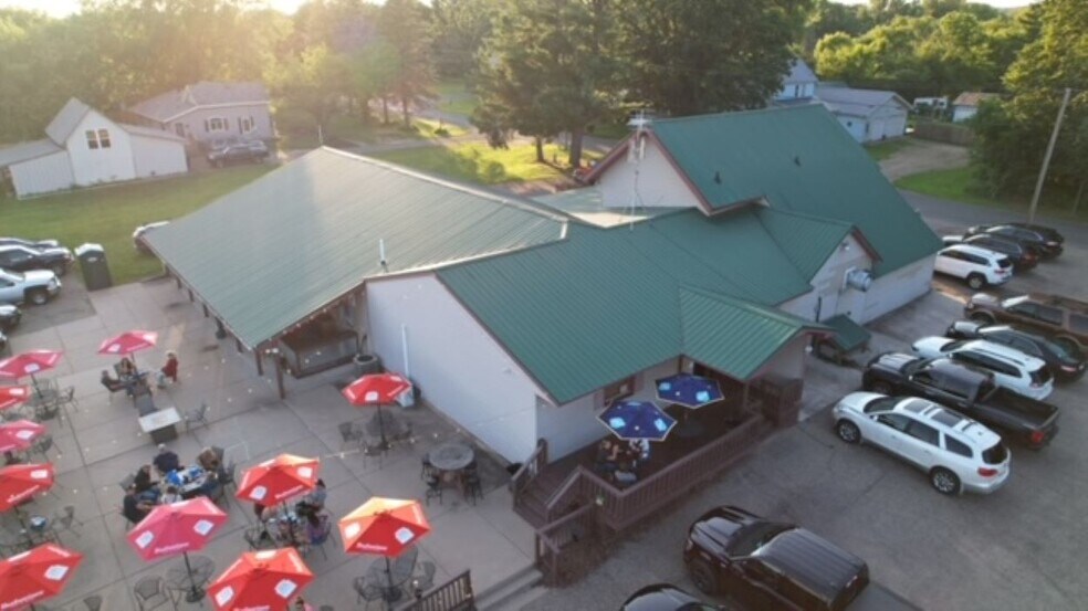 More Photos Of 2002 Midway Rd, Menomonie Restaurant For Sale
