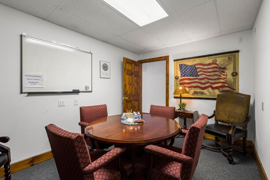 More Photos Of 211 N Main St, Bonham Office Residential For Sale