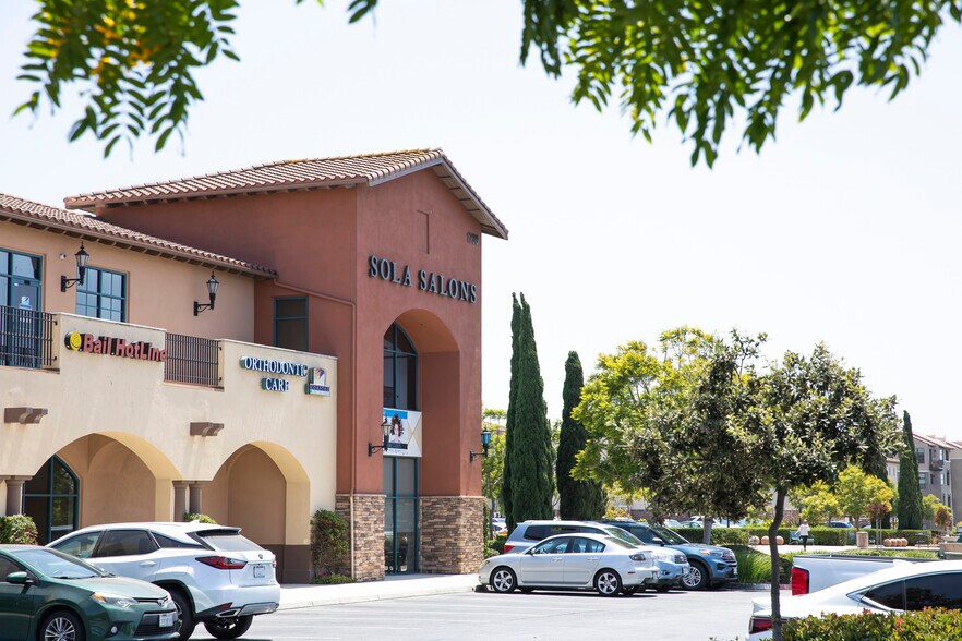 More Photos Of 1746 S Victoria Ave, Ventura Unknown For Sale