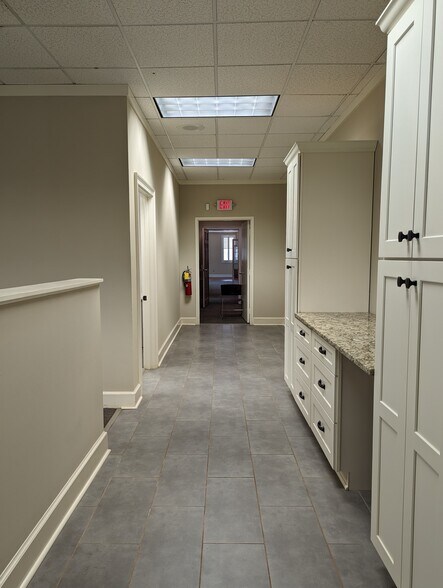 More Photos Of 800 3rd Ave, West Point Office For Sale
